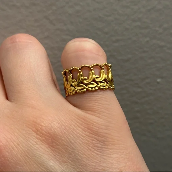 Sezane Calypso Gold Ring - Picture 5 of 8